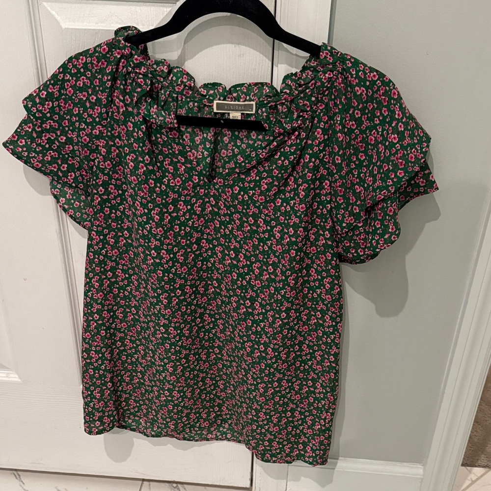 Pleione Green and Pink Floral Blouse